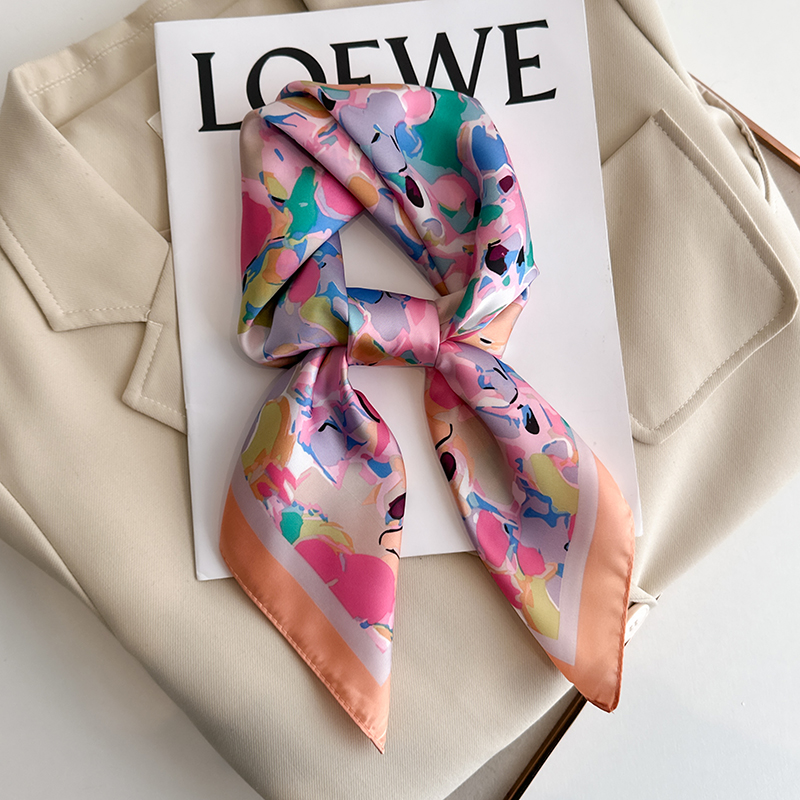 Luksusowa apaszka jedwabna w k – Women Bags Online recenzja i cena